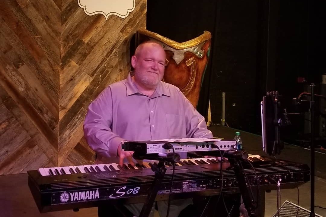 Terry Bayless playing keyboard