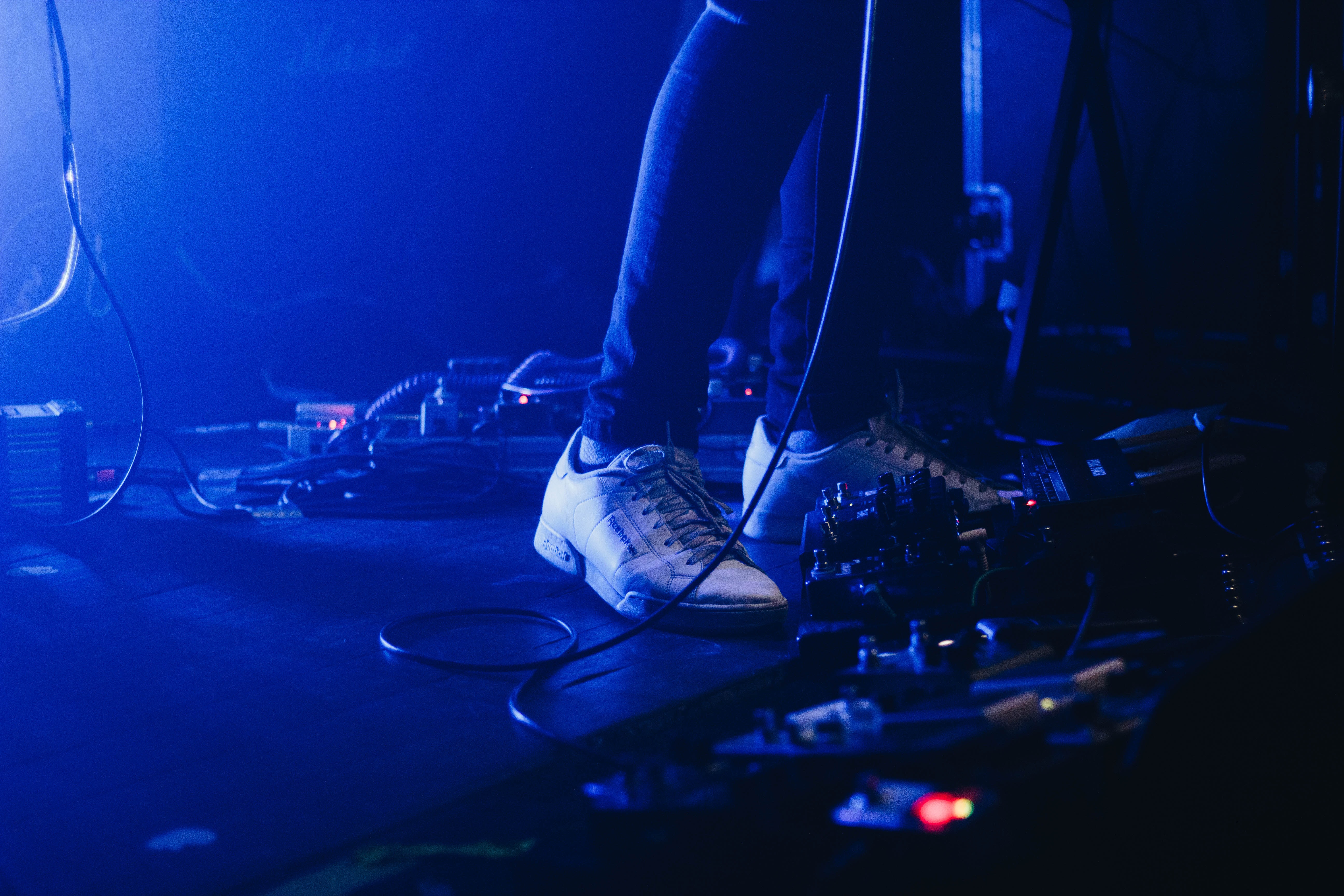 Pedal Board on blue stage