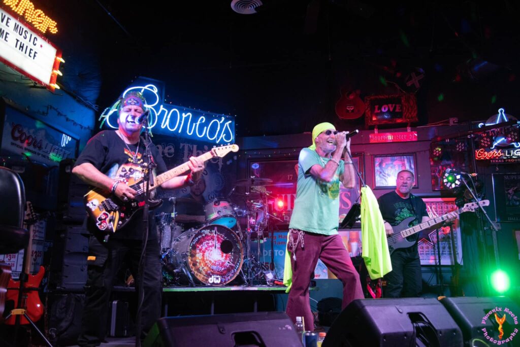 representation of Time Thief at T’s Bar & Grill
